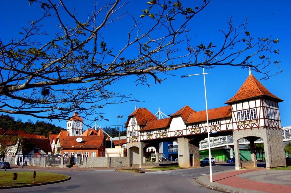 Quartos Proximos A Oktoberfest, Em Blumenau Eksteriør bilde