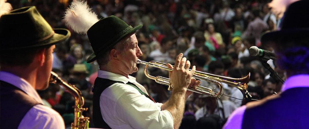 Quartos Proximos A Oktoberfest, Em Blumenau Eksteriør bilde